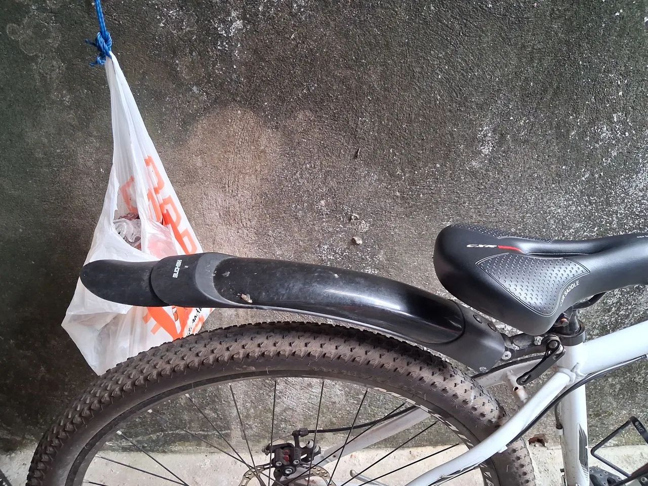 Vende-se uma bicicleta  - Foto 4