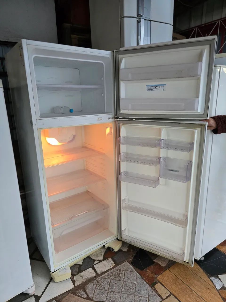 Geladeira Electrolux FUNCIONANDO PERFEITAMENTE 