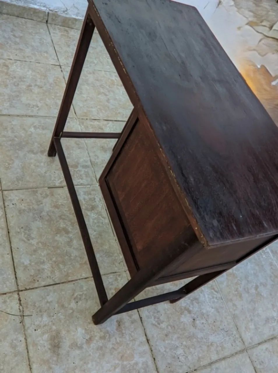Escrivaninha/mesa antiga madeira - Foto 3