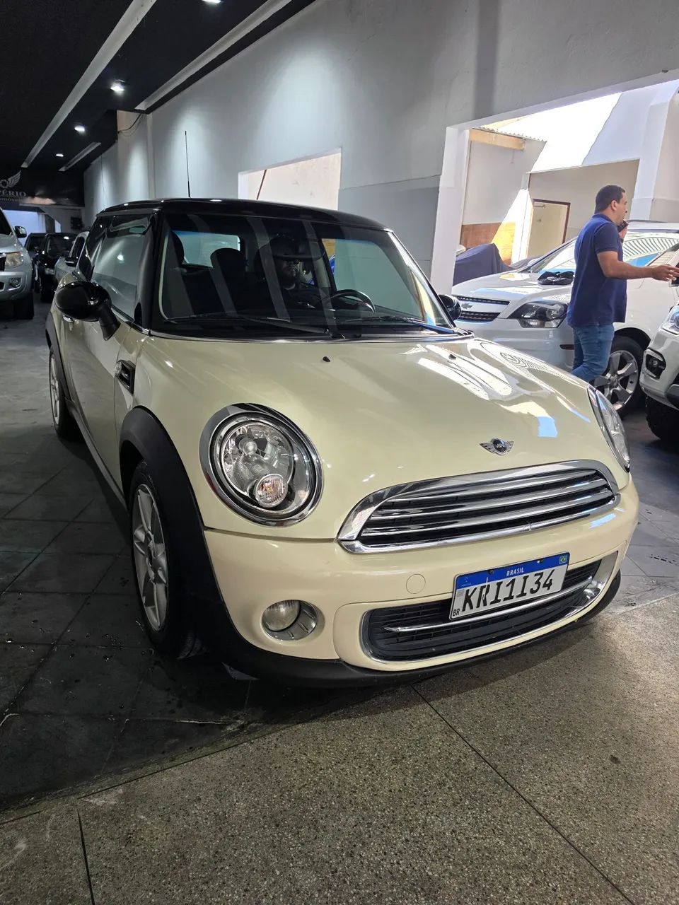 Mini Cooper 1.6 Aut. 2012 - Foto 2