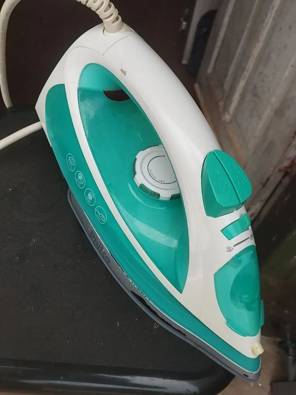 Ferro de passar roupa 