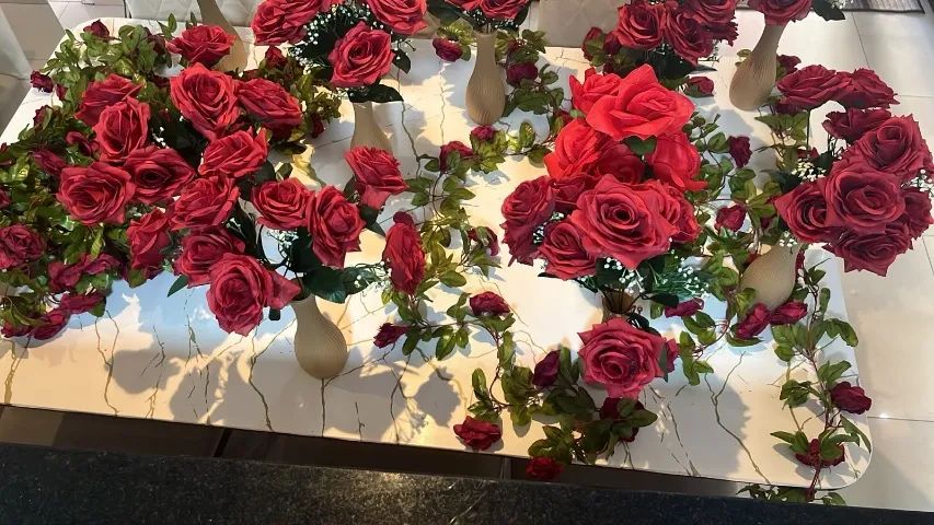 Decoração flores vermelhas, Bela e a fera. - Foto 3