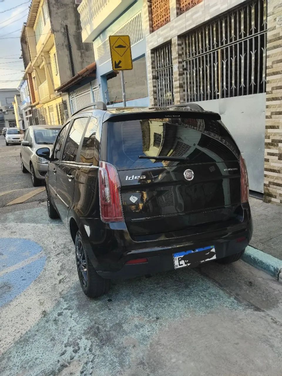 Fiat Idea Attractive 1.4 Fire Flex 8V 5P 2012 - Foto 3