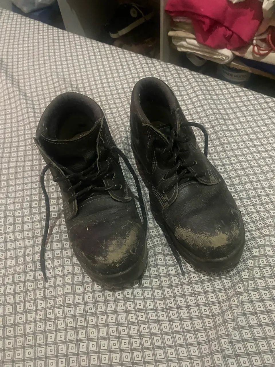 Bota com bico de ferro  - Foto 4
