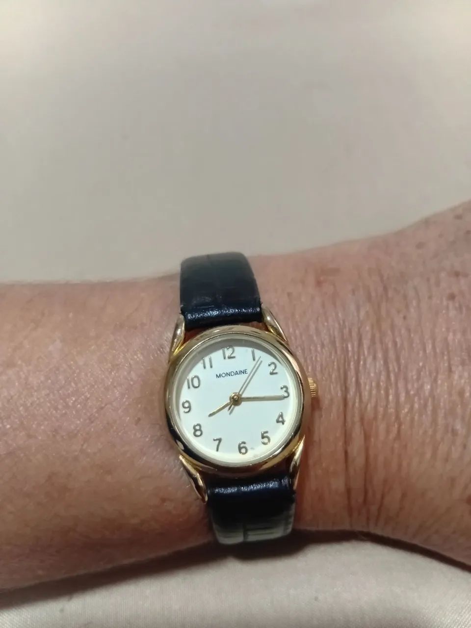 Mondaine feminino 