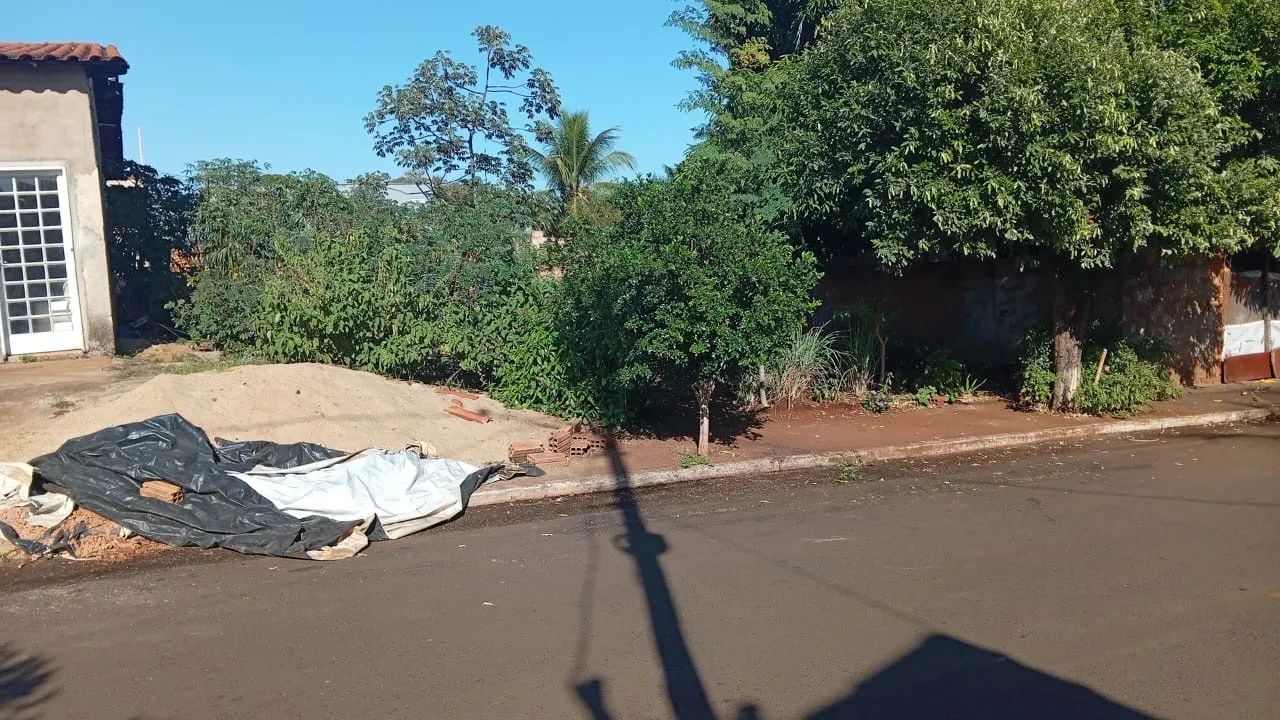 Vendo terreno em Araporã  - Foto 4