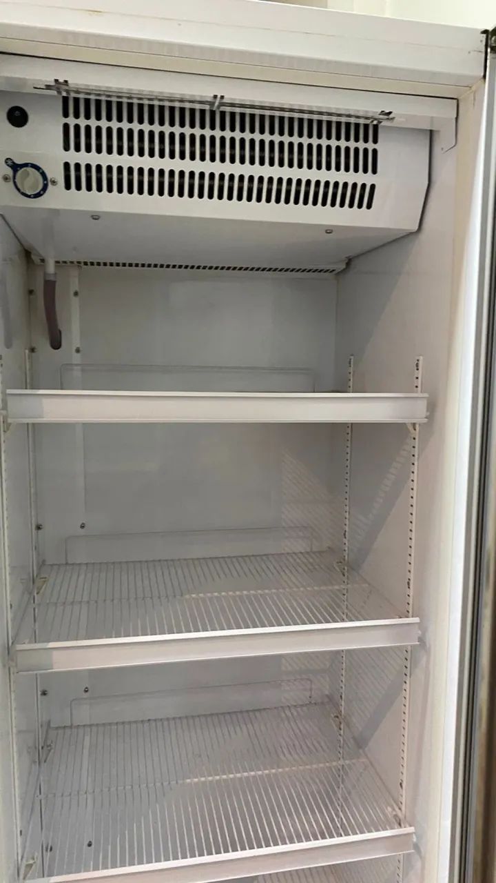 VENDE-SE FREEZER GELOPAR SEMINOVO 