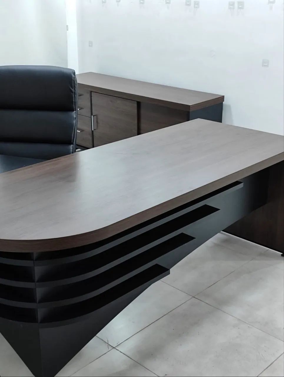 Mesa Presidente Premium + Móvel Auxiliar Executivo | Estado de Zero - Foto 2