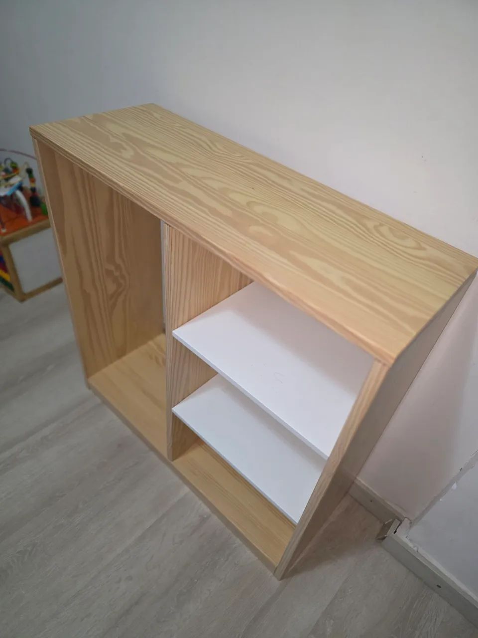 Mini Closet montessoriano natural/branco - Foto 3