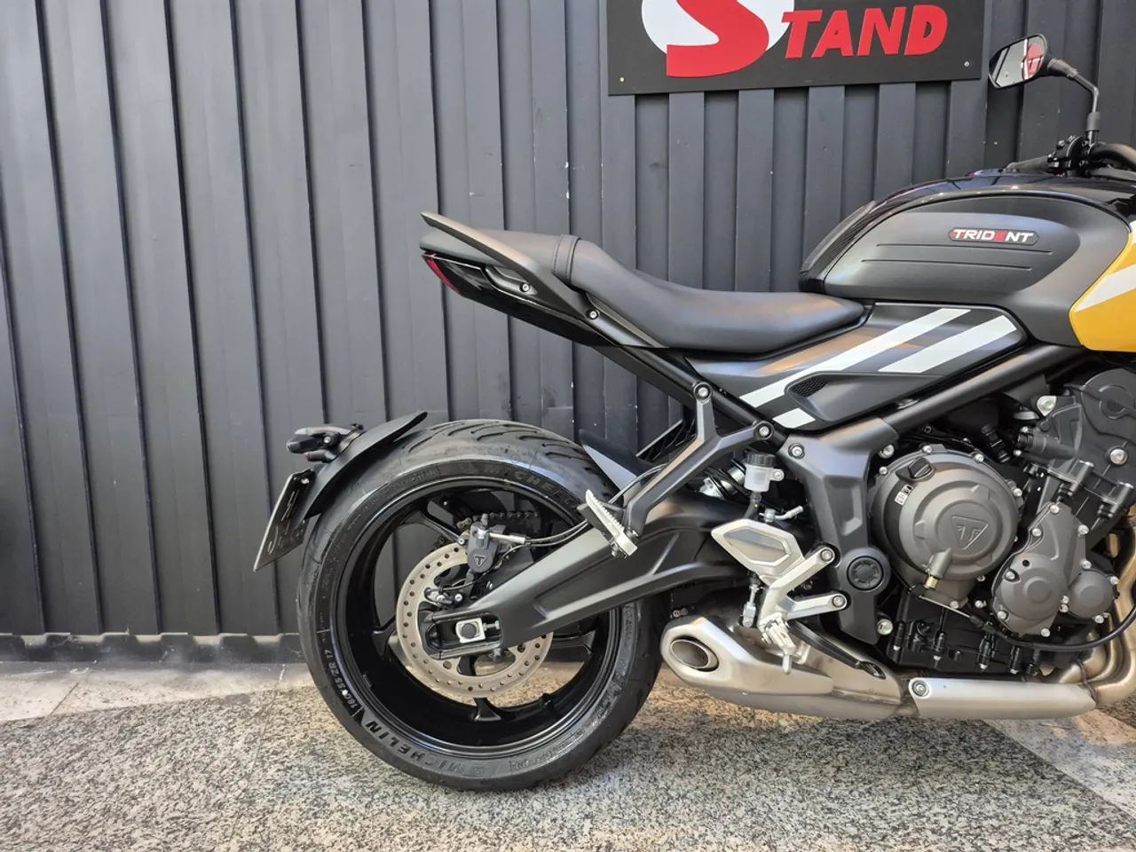 Triumph Trident 660 660 cc  - Foto 4