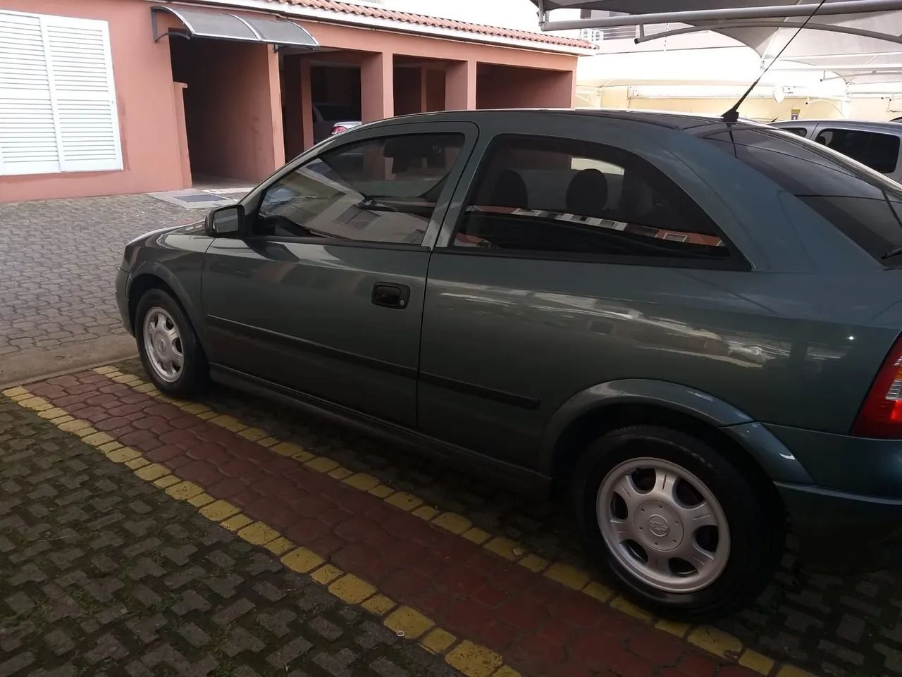 Chevrolet Astra 2.0/ CD/ GLS 2.0 MPFI 16V 3P 1999