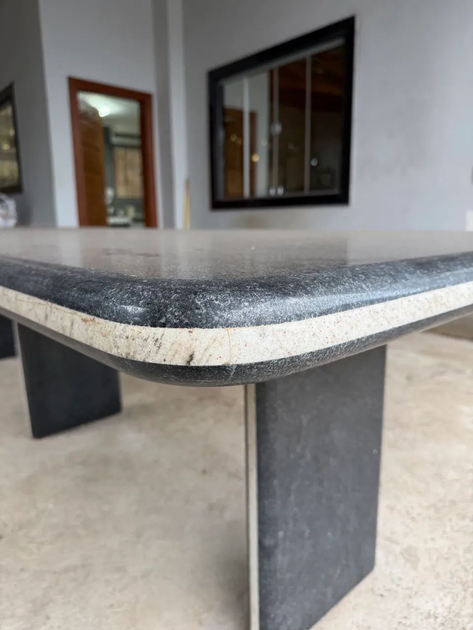 Linda mesa de granito