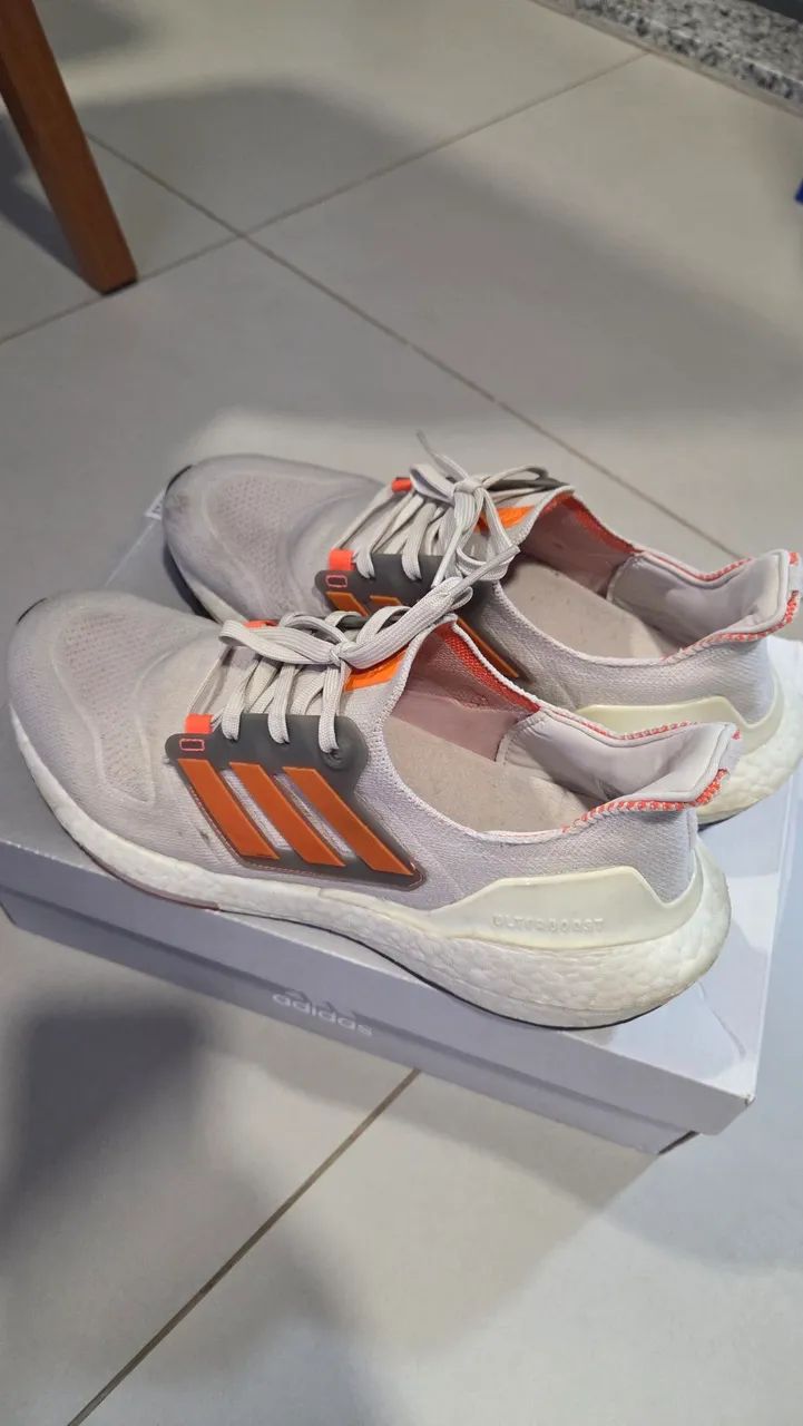 Tênis Adidas