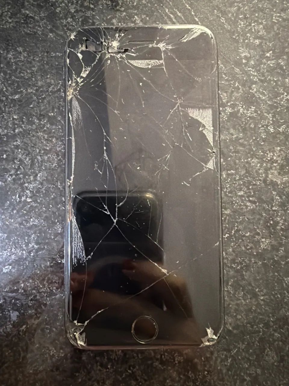 iPhone SE 