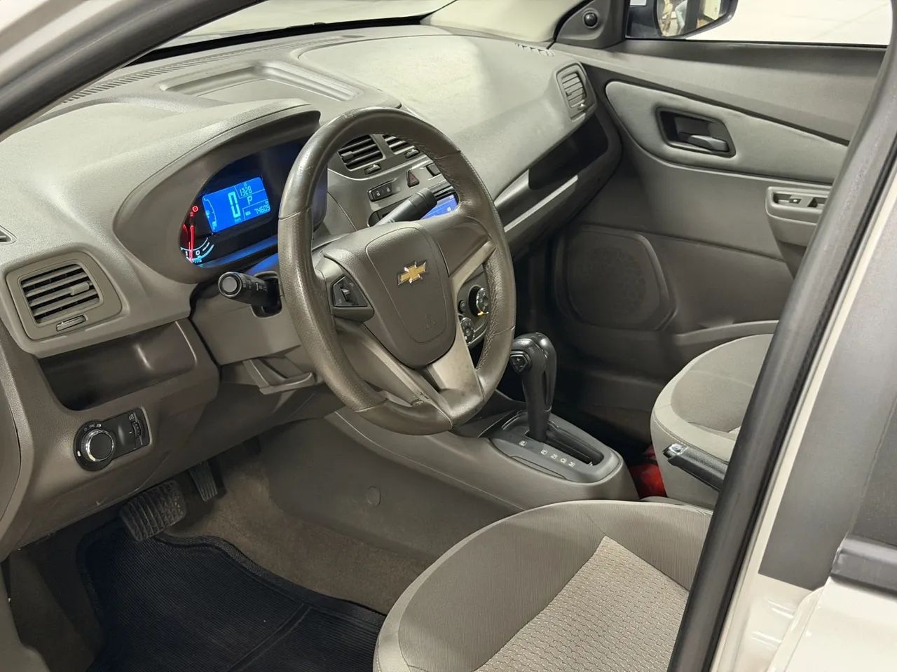 Chevrolet Cobalt 2014 - Foto 5