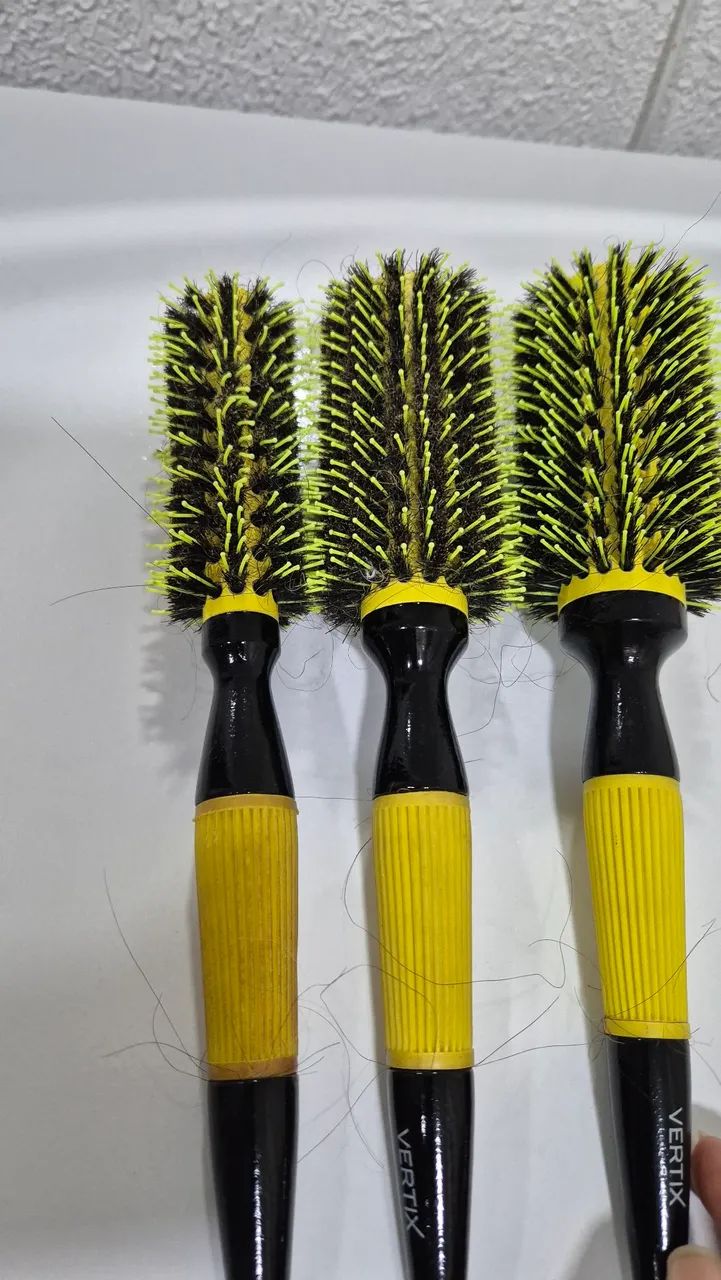 Escovas de cabelo profissionais  - Foto 2