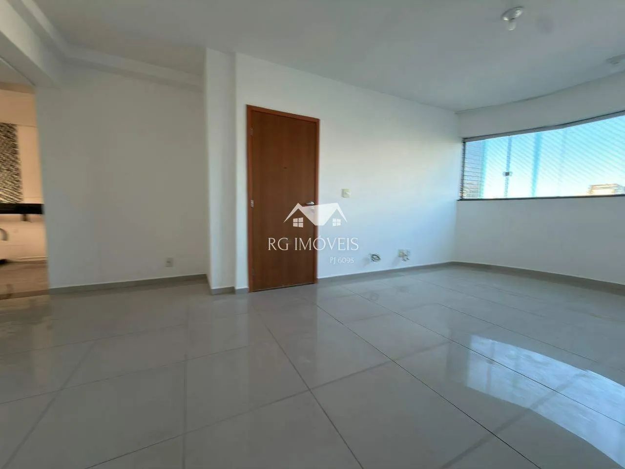 Excelente Apartamento no Centro do Barreiro - Foto 2