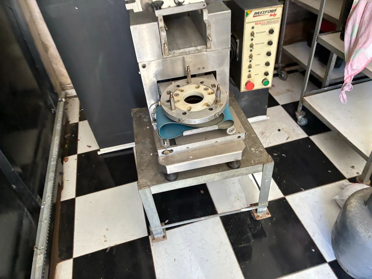 Máquina de salgados  - Foto 4
