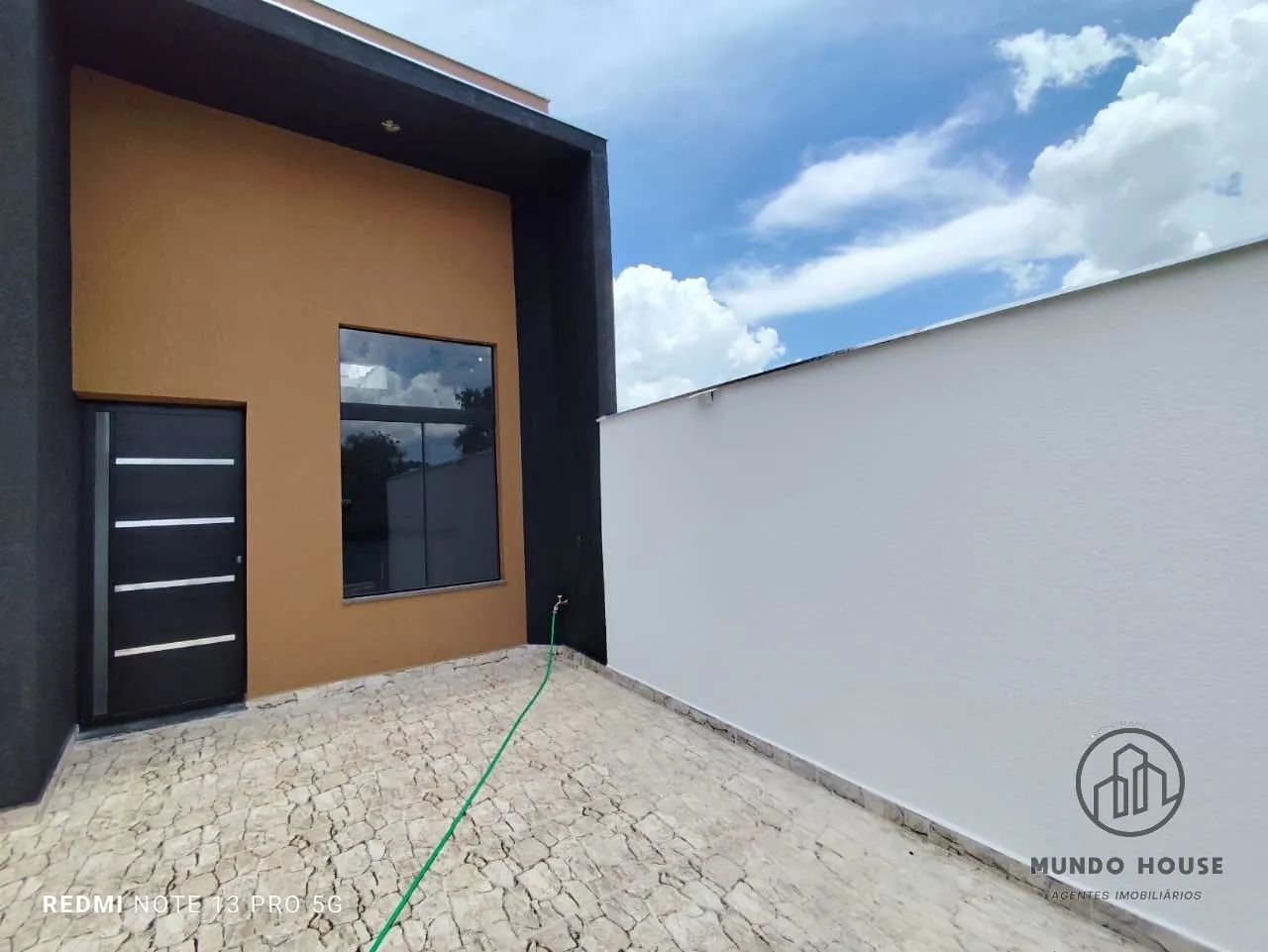 Casa 2 quartos sendo 1 suite Villagio Ipanema II