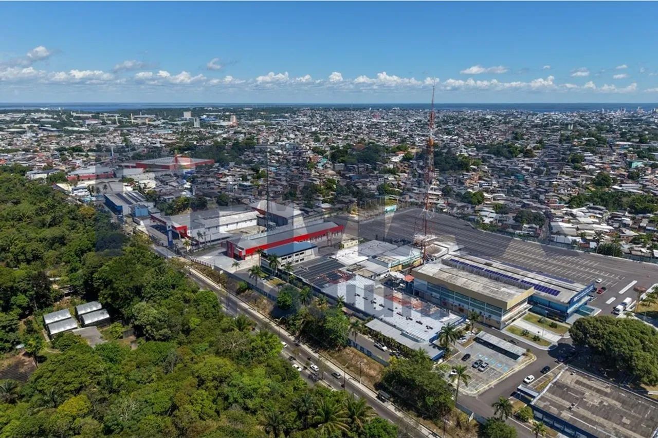 Terreno dos Sonhos em Manaus: Espaço e Comodidade