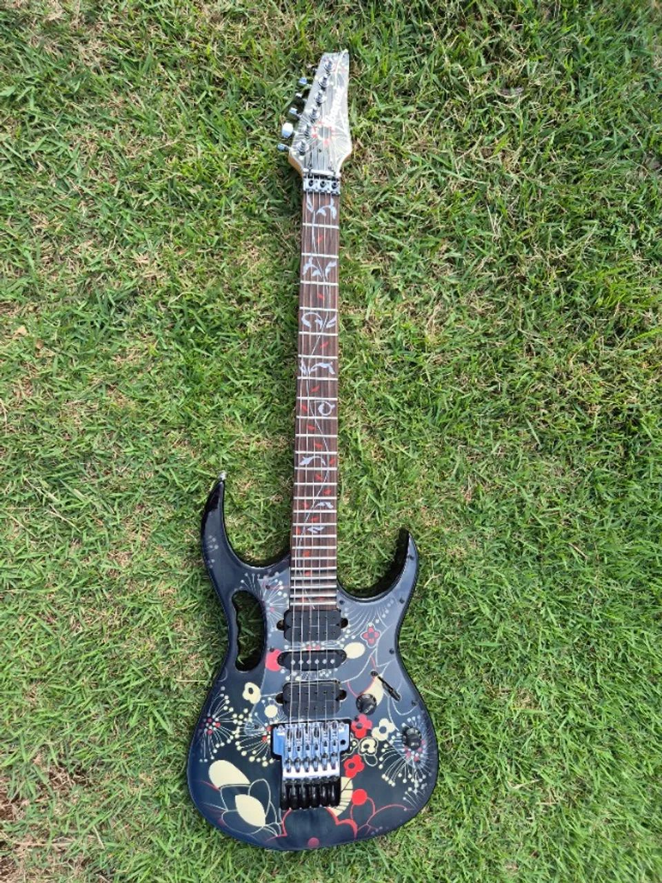 ギター Ibanez Distortion Ammoon tremolo Guitarra Ibanez Jem Flower Pattern II Chinesa - Instrumentos