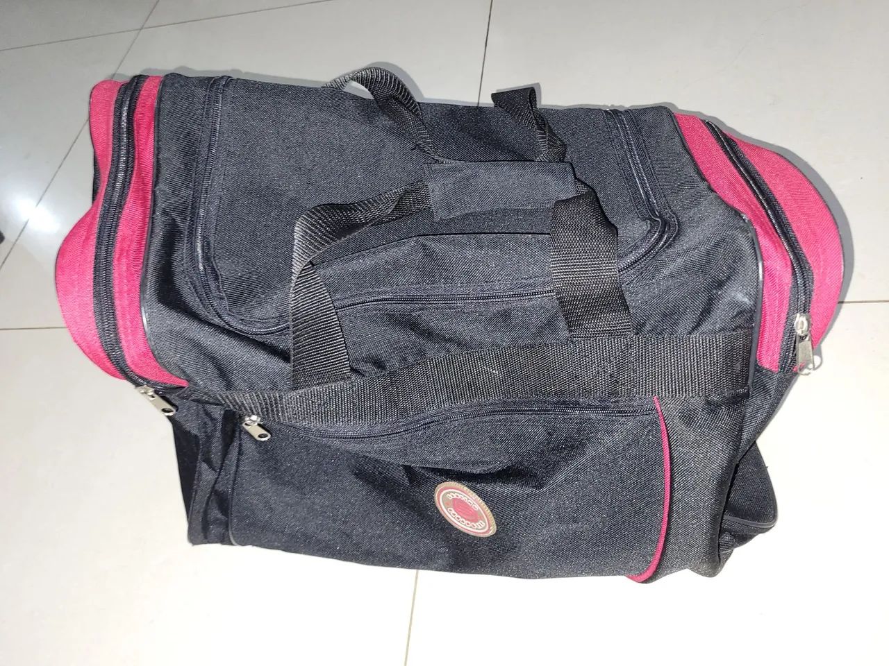 Bolsa de viagem preta