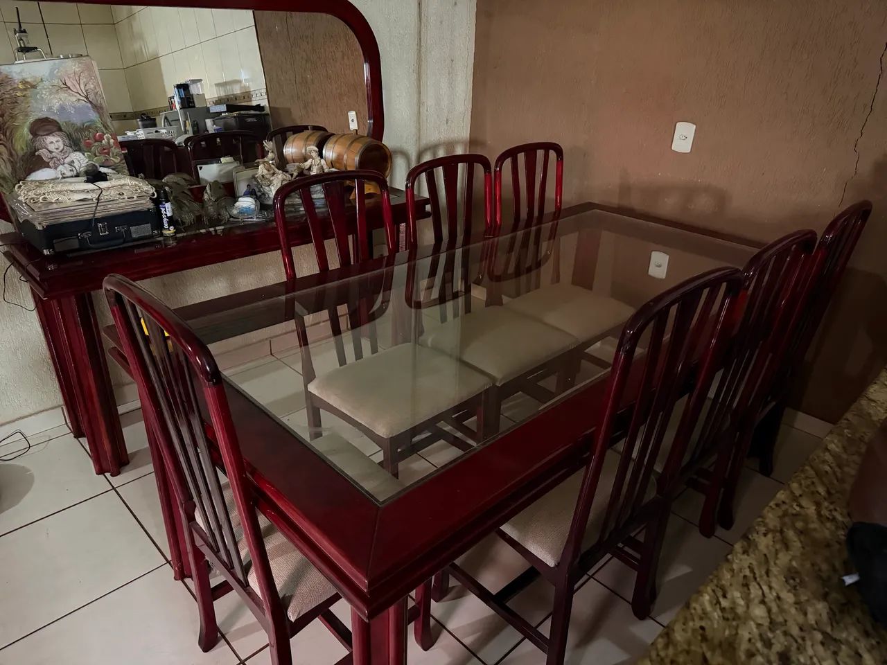 Mesa jogo de cadeiras e aparador  - Foto 2