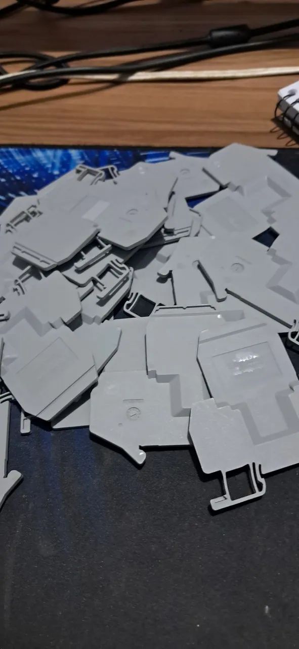 18 unid. Separador Circuitos p/ conector 2N NSYTRAPE24 Schneider