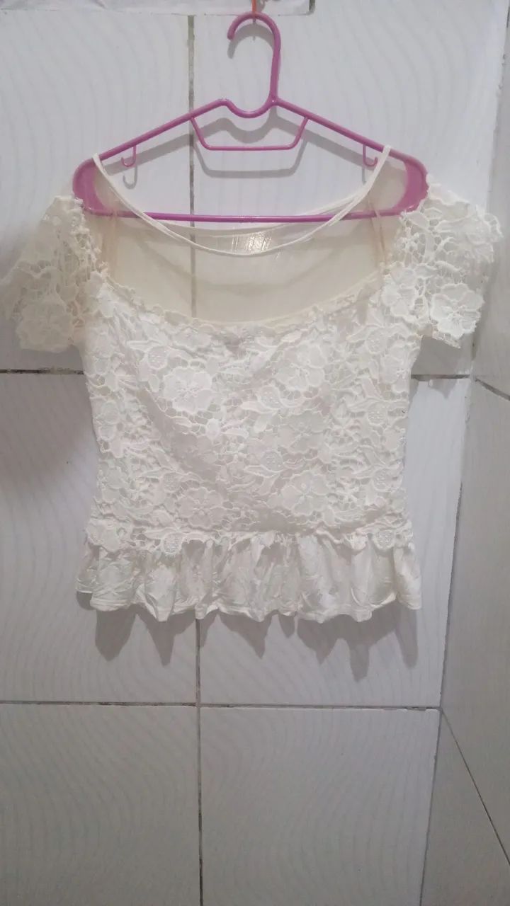 Blusa Renda/Tule Mangas Curtas Feminina M  - Foto 3