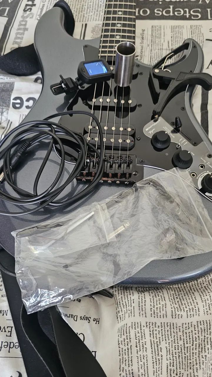Guitarra Tagima Sixmart C/ acessórios - Foto 4