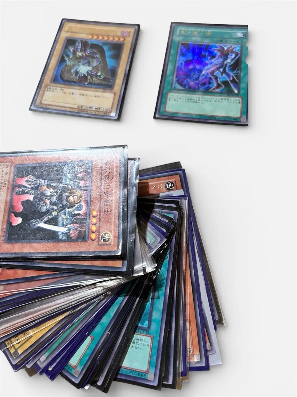 Lote com 132 Cartas de Yu-Gi-Oh!  - Foto 3