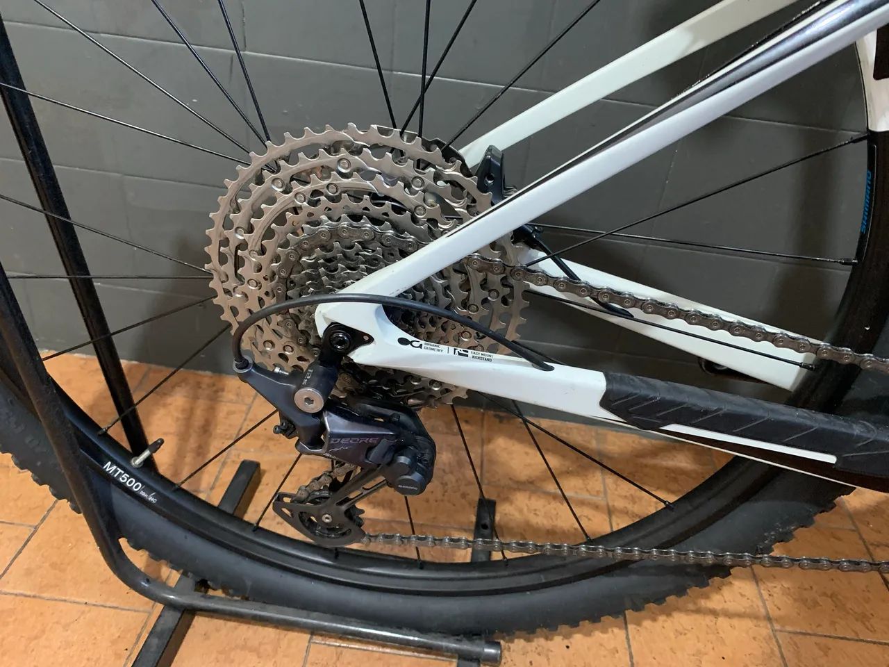 COLLi CONQUER CARBON Shimano Deore12v  - Foto 2