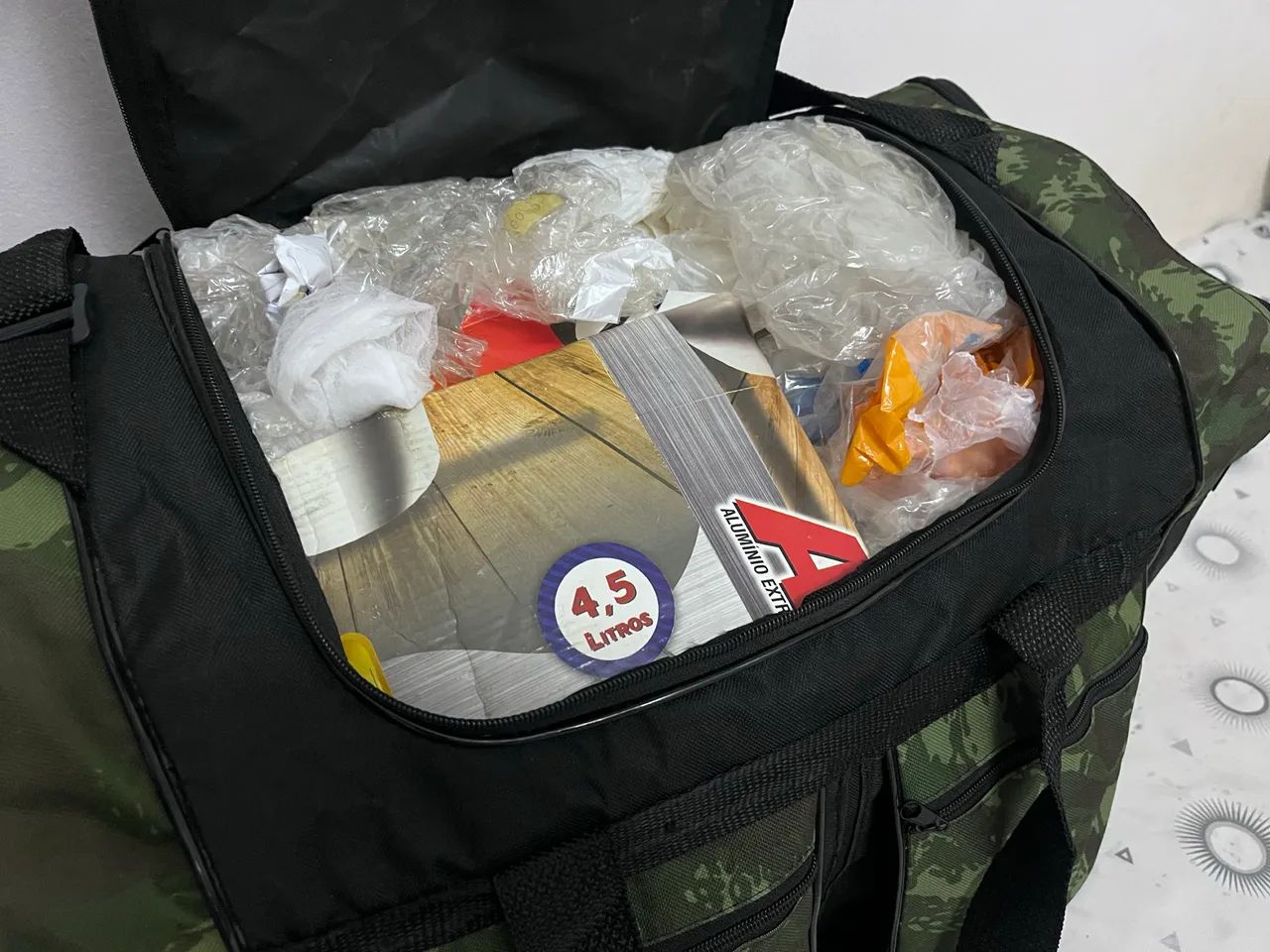 Bolsa de viagem.. grande/ camuflada  - Foto 4