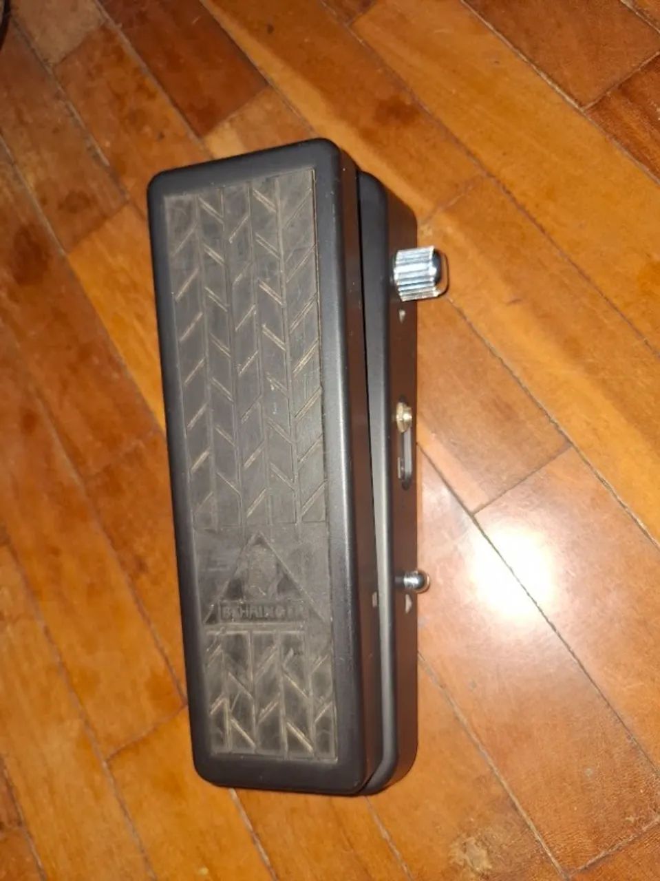 Behringer Hell Babe Wah - Foto 3