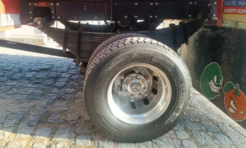 Vende-se Caminhão Accelo 815  - Foto 4