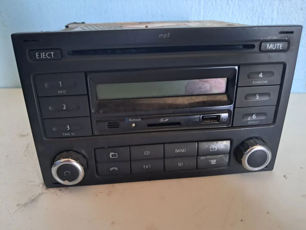 Rádio multimídia original da Volkswagen Polo Rd5