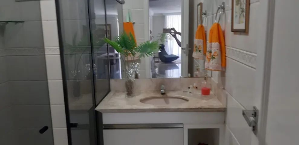 Casa duplex com cinco quartos sendo três suítes - 450m² - Foto 5