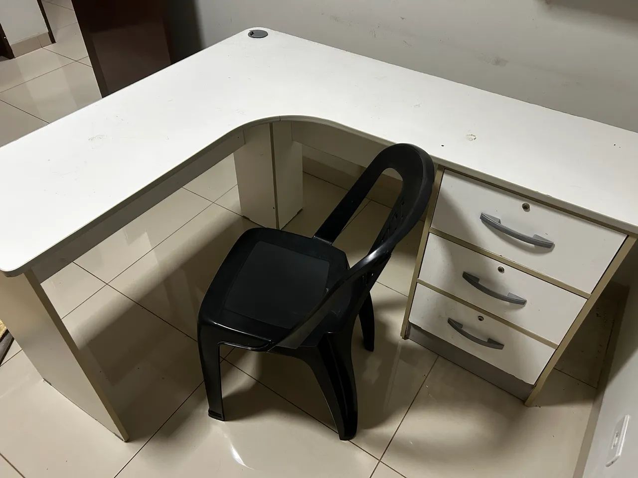 Mesa tipo L com cadeira - Foto 4