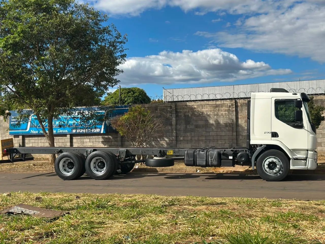 Volvo vm 270 ano 2021 - Foto 5