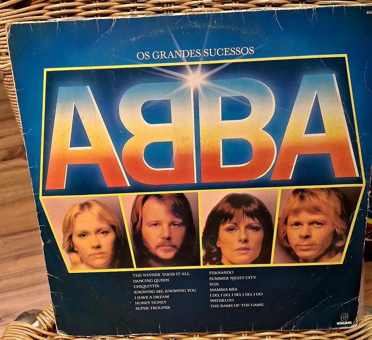 disco de vinil ABBA da coletânea "Os Grandes Sucessos"