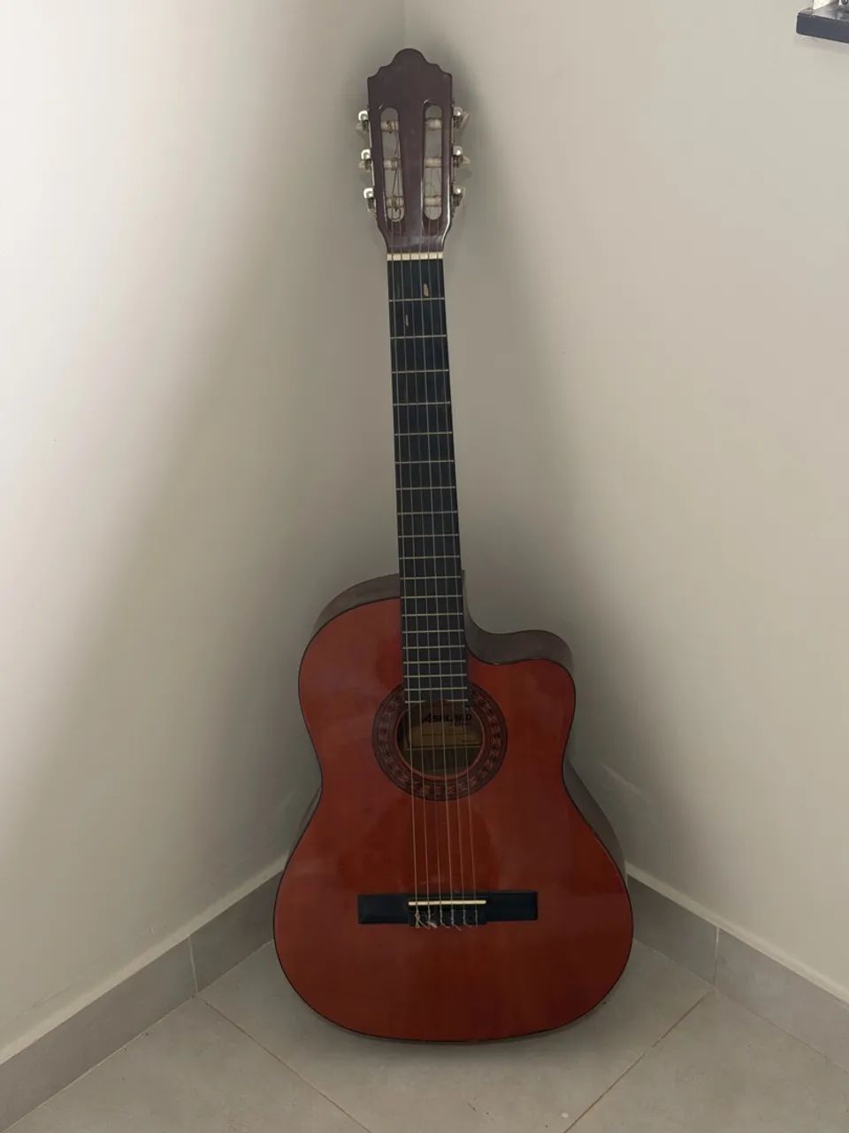 Vendo violão conservado e elétrico 