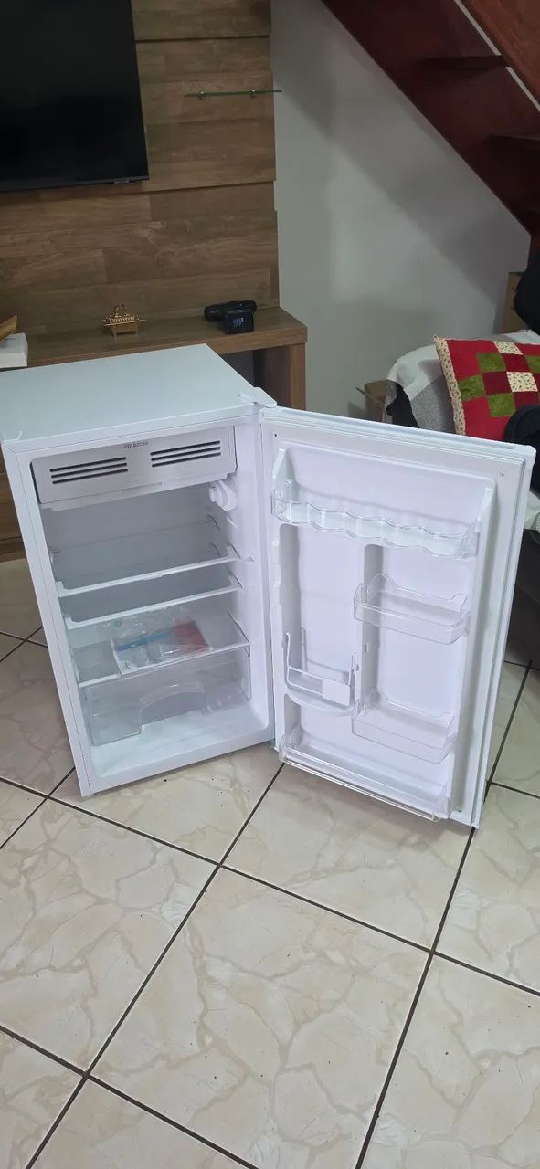 Vendo Frigobar Electrolux 90L - Foto 3
