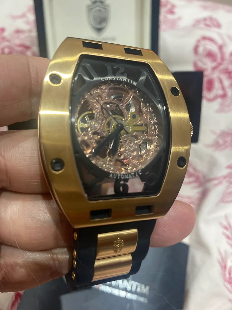Relógio Constantin Skeleton Automático (edição limitada)