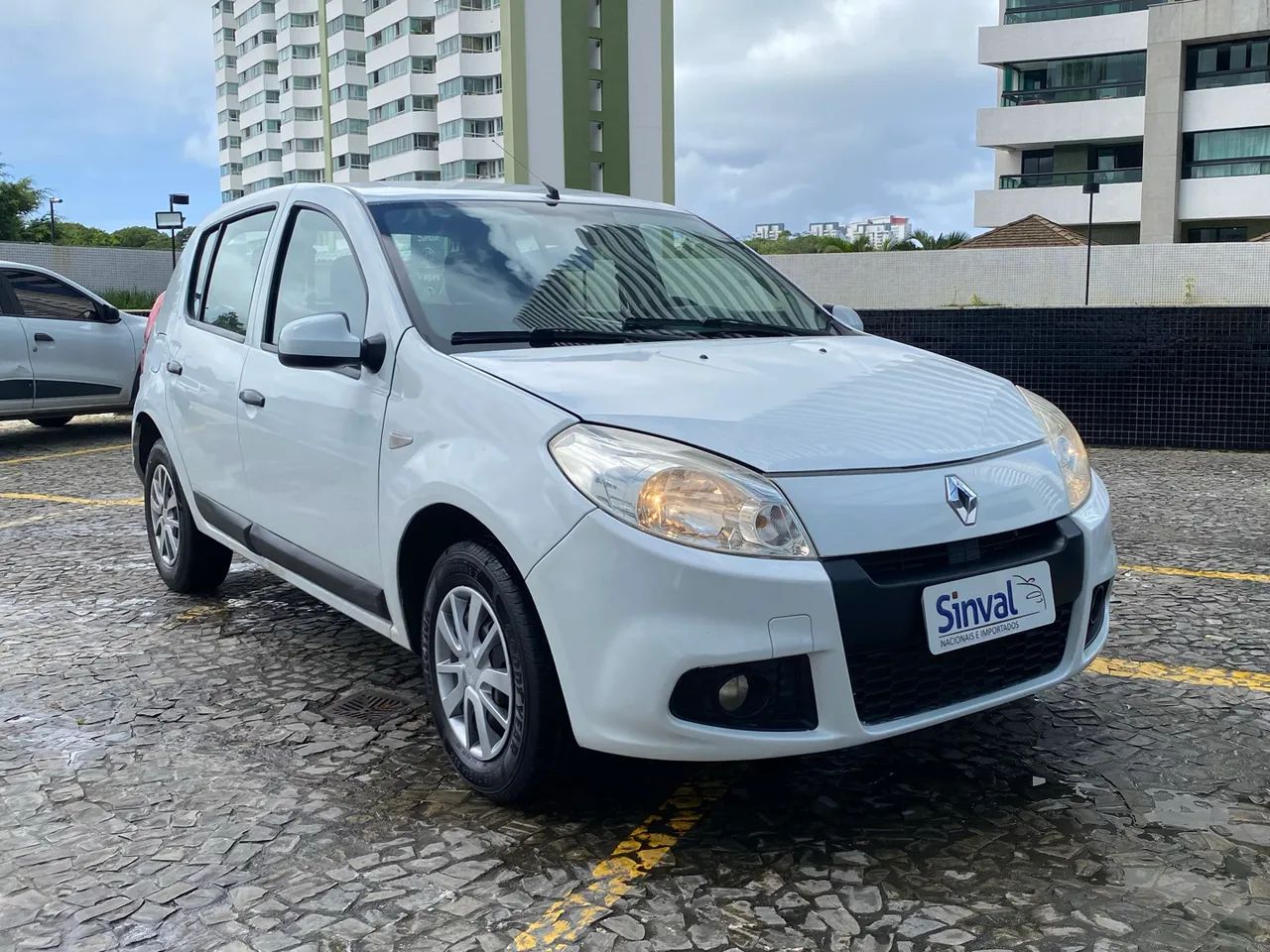 Renault Sandero 2013