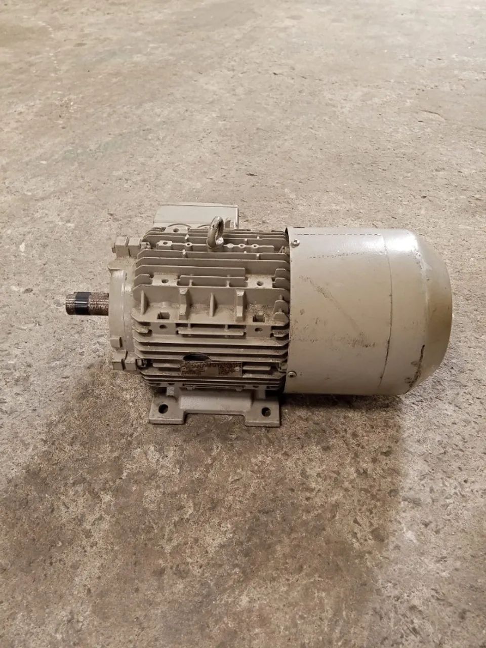 Motor Elétrico Siemens 4 Cv 1740 Rpm 220/380 / -- 01127 Nc - Foto 3