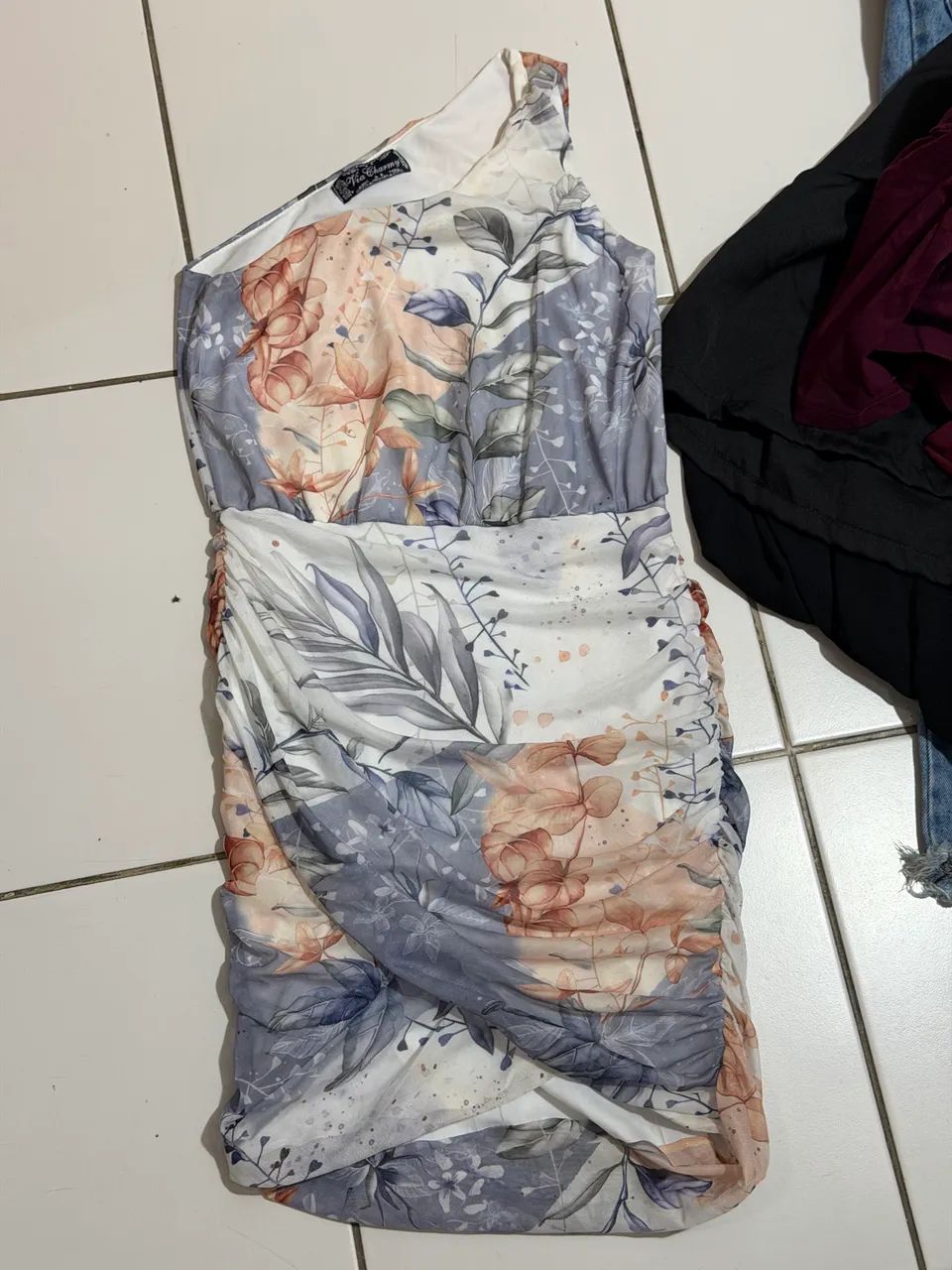 Lote de  roupas femininas  - Foto 2