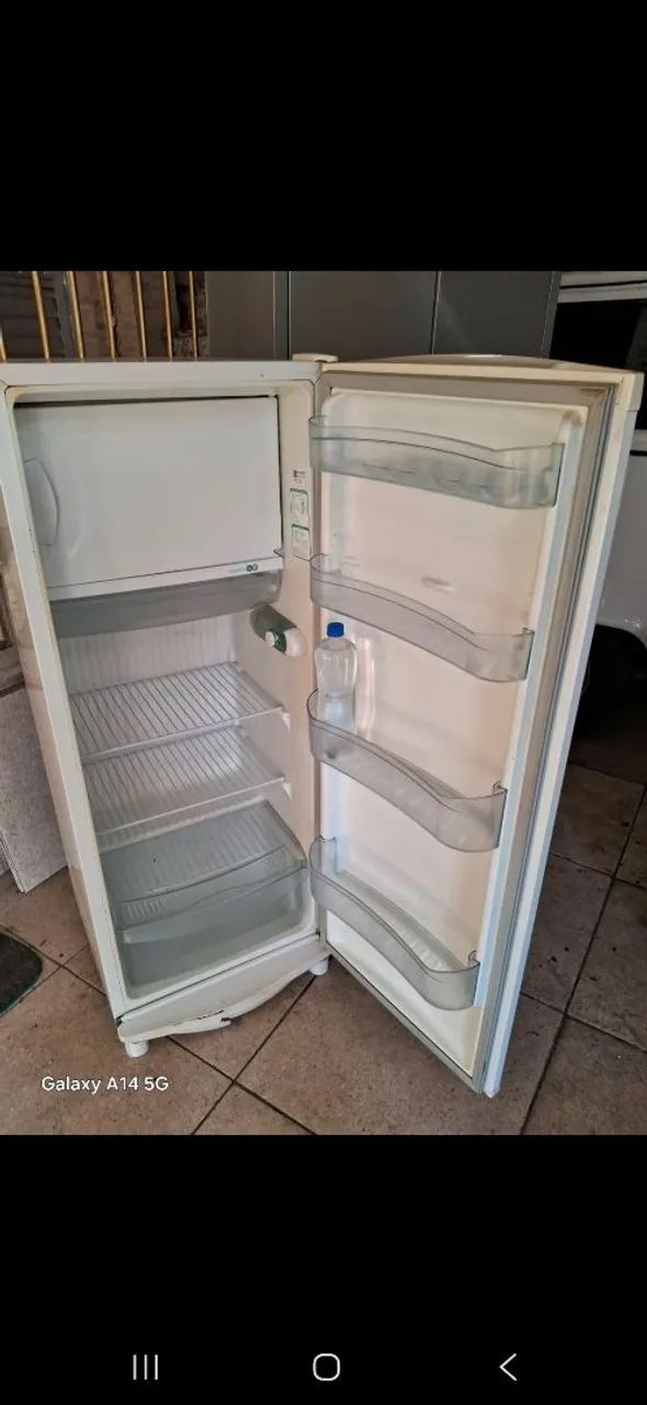 Vendo uma geladeira  - Foto 2