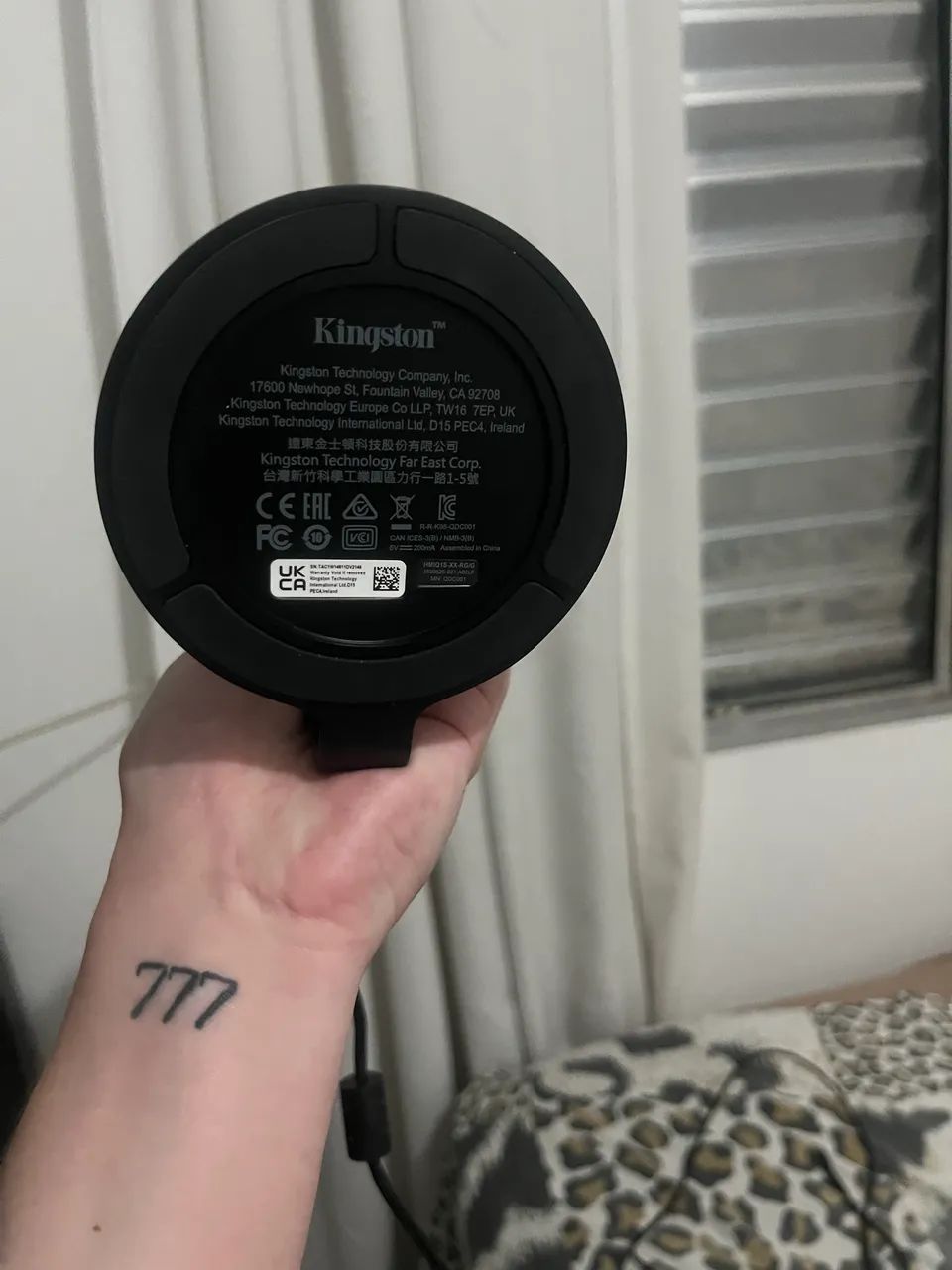 Microfone Condensador HyperX QuadCast - R$ 350 - Foto 4