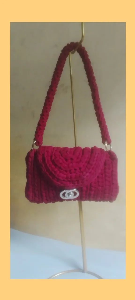 Bolsas em fio.de malha