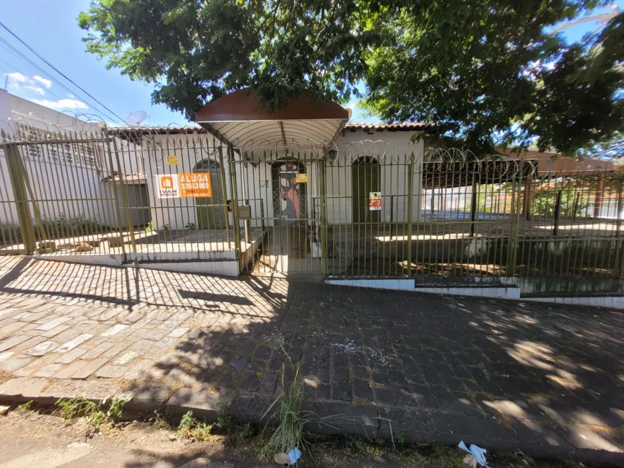 Casa comercial para locação no bairro Morada da Colina